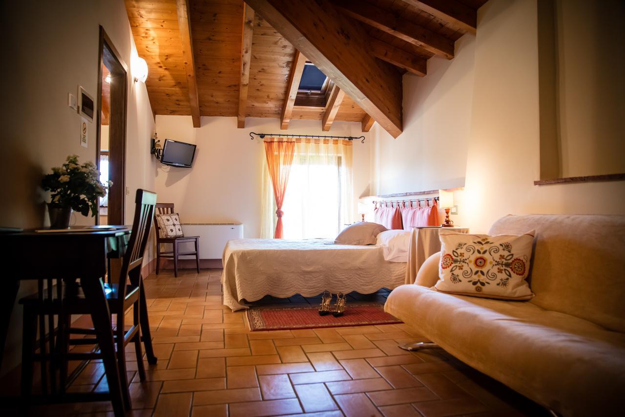 Agriturismo Villa Dei Mulini Вольта-Мантована Экстерьер фото