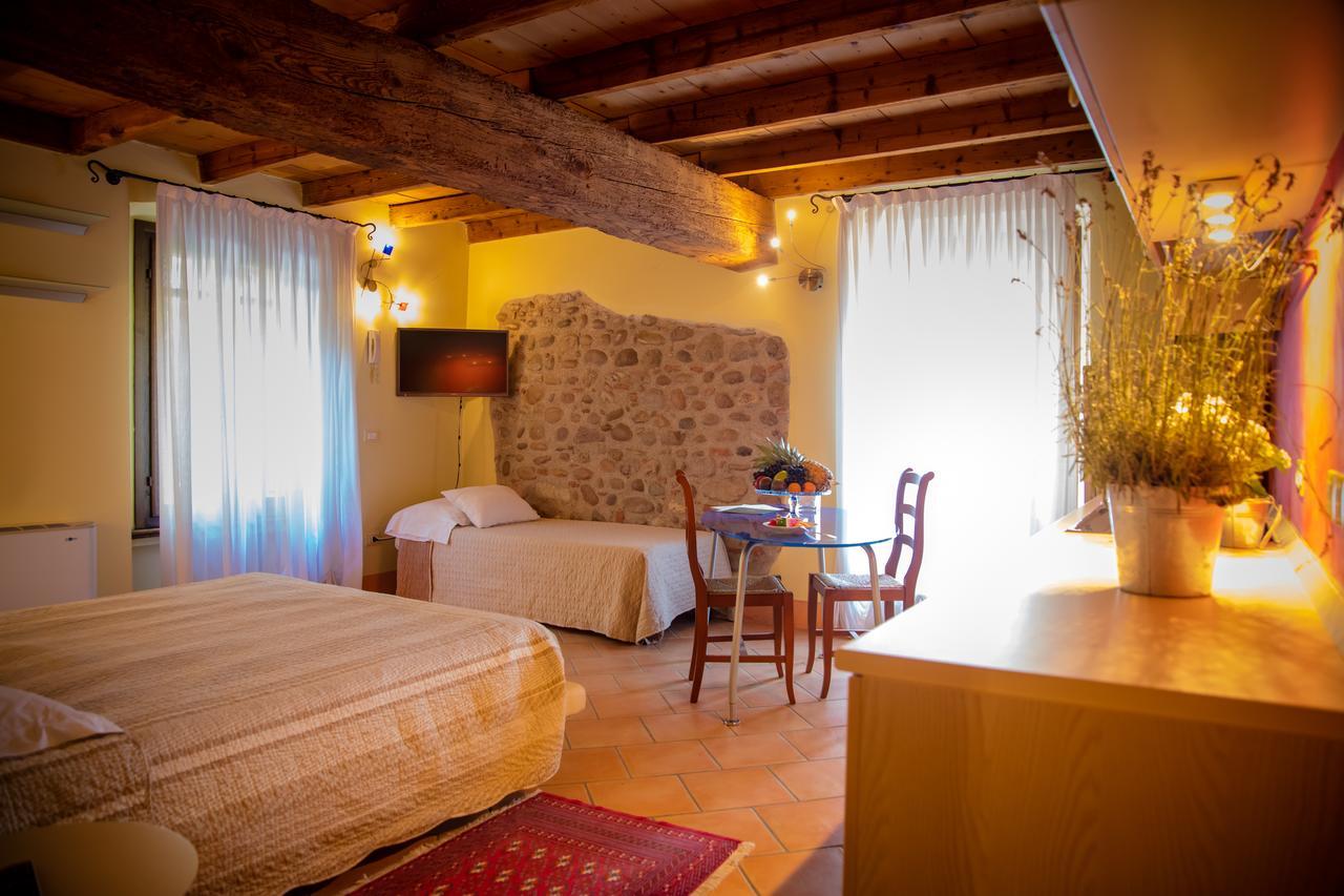 Agriturismo Villa Dei Mulini Вольта-Мантована Экстерьер фото